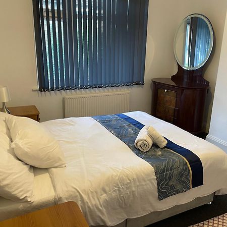 5 Bed 5Mins From Wembley Stadium Londres Exterior foto